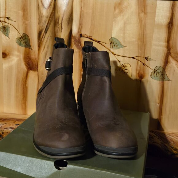 Keen Morrison Mid LEA Boots. 8.5 NWOT - Picture 2 of 6